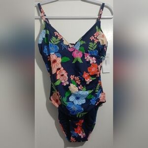 Liz Claiborne Size 8 Floral Swimsuit NWT